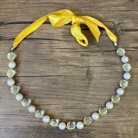 Vintage faux pearl and crystal baroque necklace with yellow satin ribbon - Picture 1 of 8